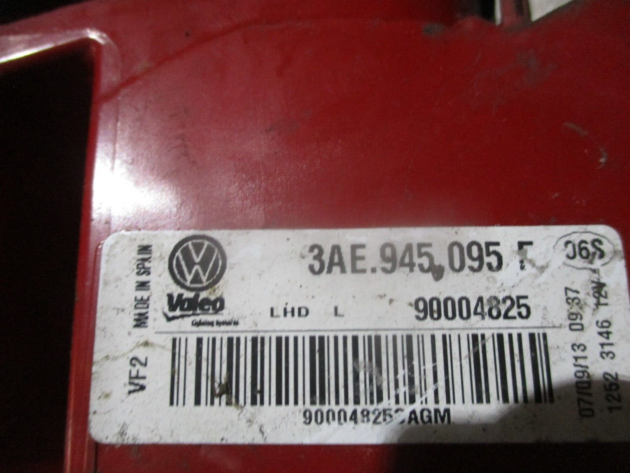 2013 GENUINE VW PASSAT REAR LEFT PASSENGER SIDE TAILLIGHT LAMP 3AE945095F - Image 2