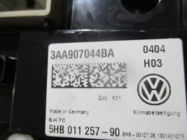 2013 GENUINE VW PASSAT B7 AC HEATER CLIMATE CONTROL SWITCH PANEL 3AA907044BA - Image 2
