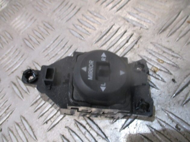 2015 GENUINE KIA PICANTO MIRROR ADJUSTER SWITCH - Image 2
