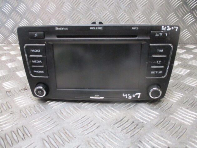 2012 GENUINE SKODA OCTAVIA RADIO STEREO CD PLAYER HEAD UNIT 1Z0035156M
