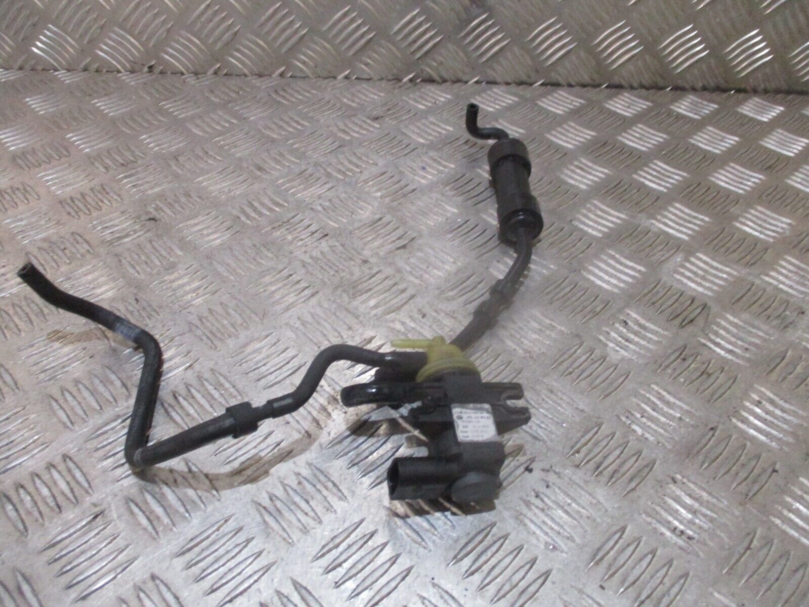 2014 GENUINE SKODA SUPERB 2.0 TDI PRESSURE VACUUM SOLENOID VALVE 03L131051BJ