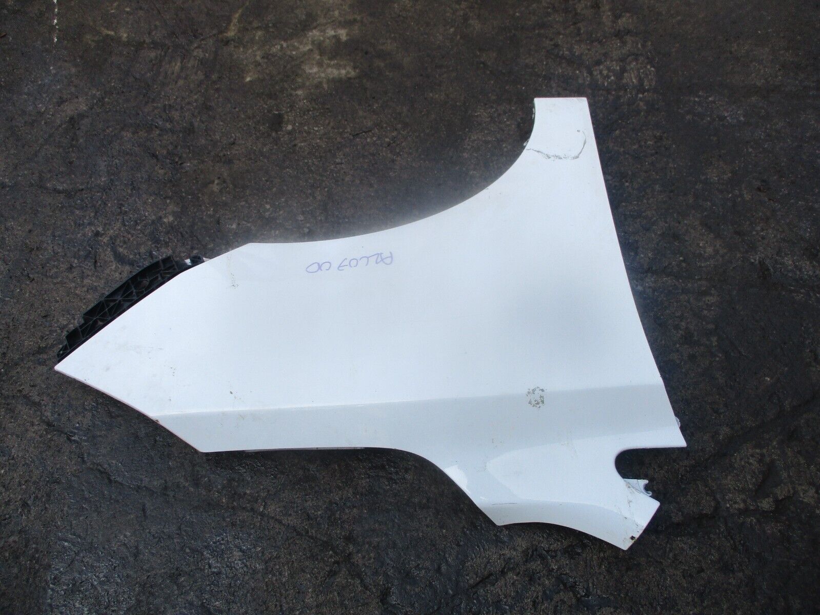 2015 GENUINE HYUNDAI IX35 RIGHT DRIVER SIDE WING FENDER - Image 2
