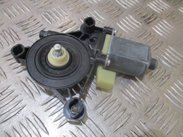 2014 GENUINE AUDI A3 FRONT LEFT PASSENGER SIDE WINDOW MOTOR 5Q0959801B - Image 3