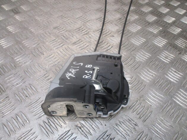 2013 GENUINE TOYOTA AURIS REAR RIGHT DRIVER SIDE DOOR LOCK MECHANISM OSR - Image 2
