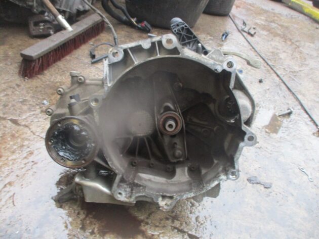 2012 GENUINE VW POLO 5 SPEED LNR MANUAL GEARBOX - Image 3