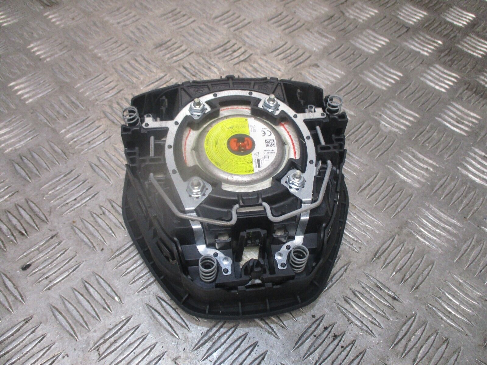 2013 GENUINE TOYOTA AURIS DRIVERS STEERING WHEEL AIRBG 45130-02450-C1 - Image 2