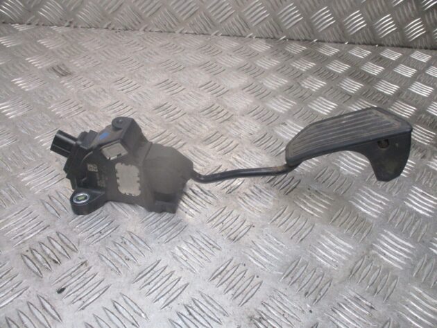 2013 GENUINE TOYOTA AURIS ACCELERATOR THROTTLE PEDAL 78110-02140