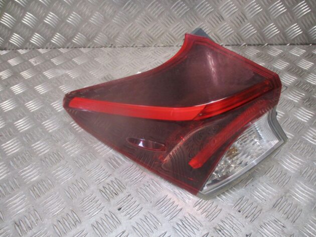 2013 GENUINE TOYOTA AURIS REAR LEFT PASSENGER SIDE TAILLIGHT LAMP NSR - Image 2