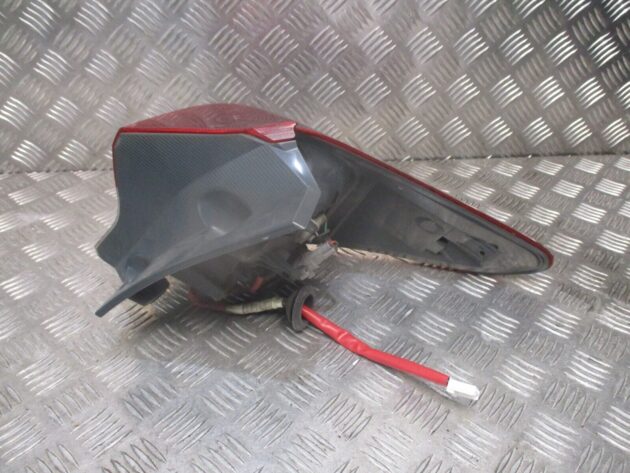 2013 GENUINE TOYOTA AURIS REAR LEFT PASSENGER SIDE TAILLIGHT LAMP NSR - Image 3