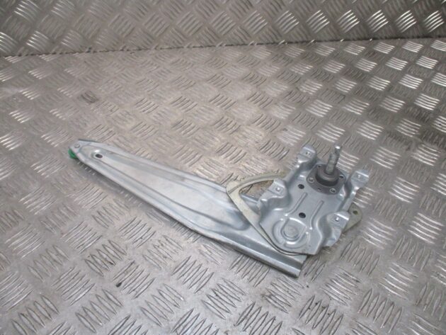2013 TOYOTA AURIS HYBRID REAR RIGHT DRIVER SIDE WINDOW REGULATER