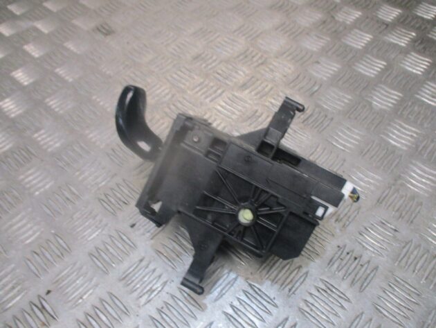 2013 GENUINE TOYOTA AURIS HYBRID AUTO GEARSTICK SELECTOR SHIFTER LEVER 75C582 - Image 2
