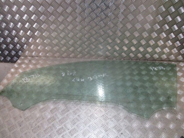 2018 VW GOLF MK7 3DOOR FRONT RIGHT DRIVER SIDE DOOR WINDOW GLASS 5G3845201B OEM - Image 2