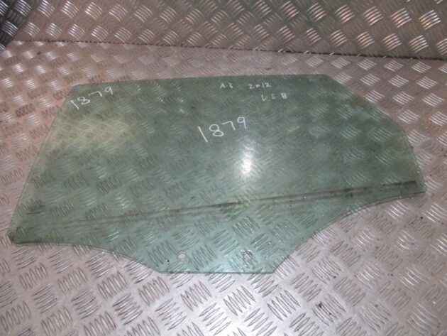 2012 GENUINE AUDI A3 8P REAR LEFT PASSENGER SIDE DOOR WINDOW GLASS - Image 3
