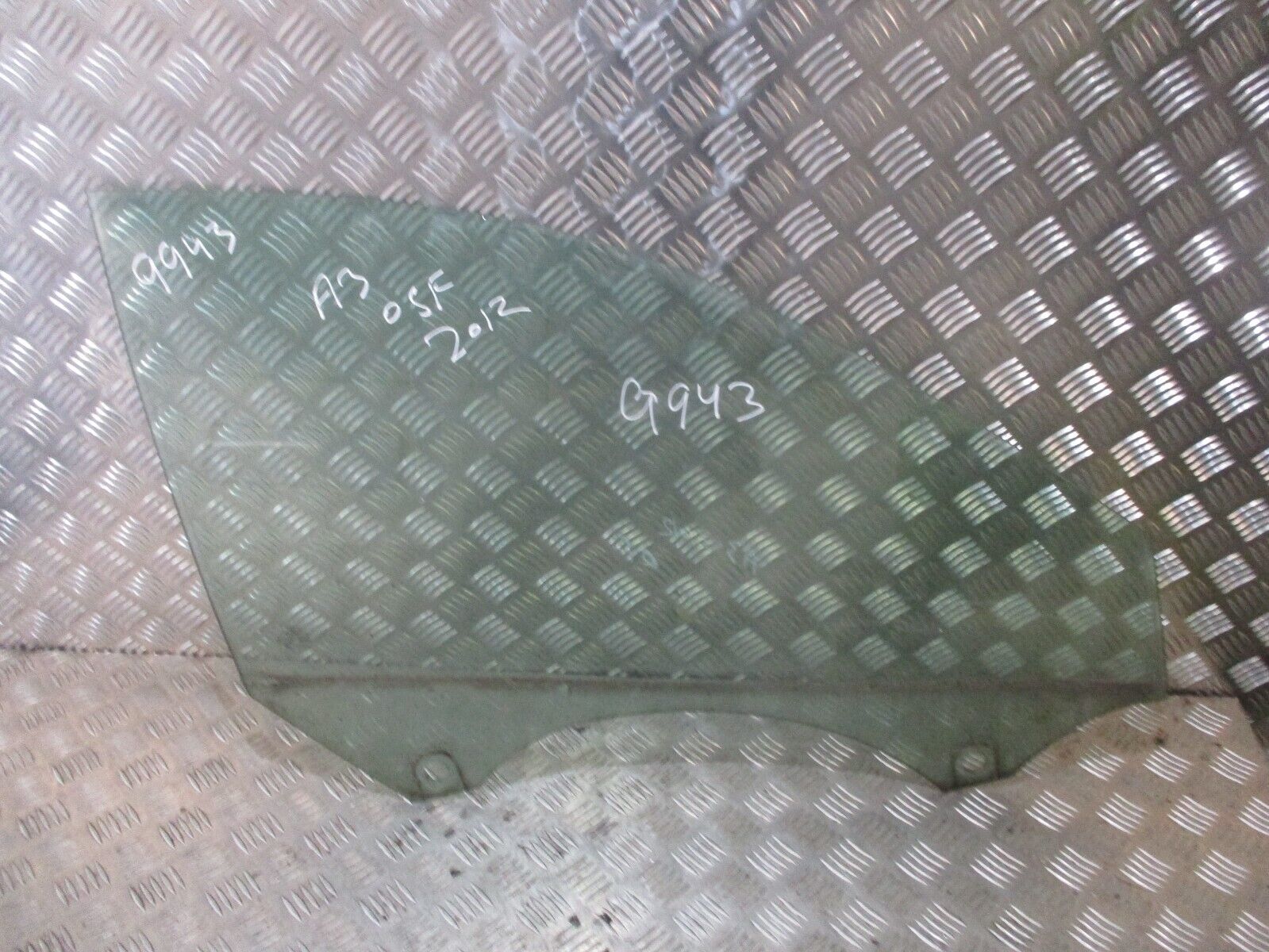 2015 GENUINE AUDI A3 8V REAR RIGHT DRIVER SIDE DOOR WINDOW GLASS OSR - Image 3