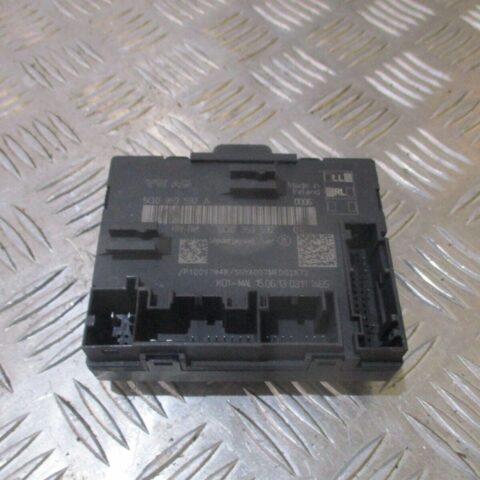 2015 VW GOLF MK7 FRONT LEFT PASSENEGER SIDE DOOR CONTROL MODULE 5Q0959592A