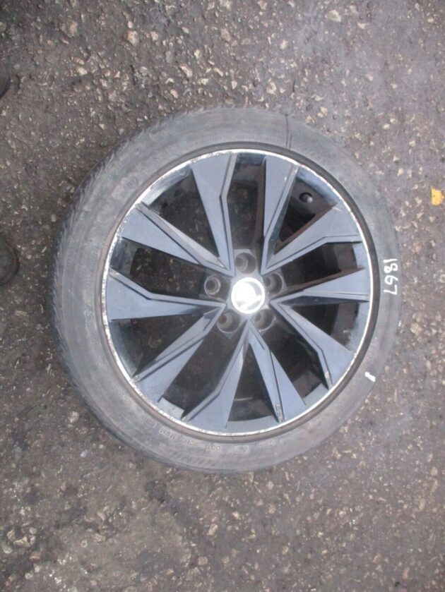2014 GENUINE SKODA OCTAVIA 16'' INCH ALLOY WHEEL TYRE 215/45 R16