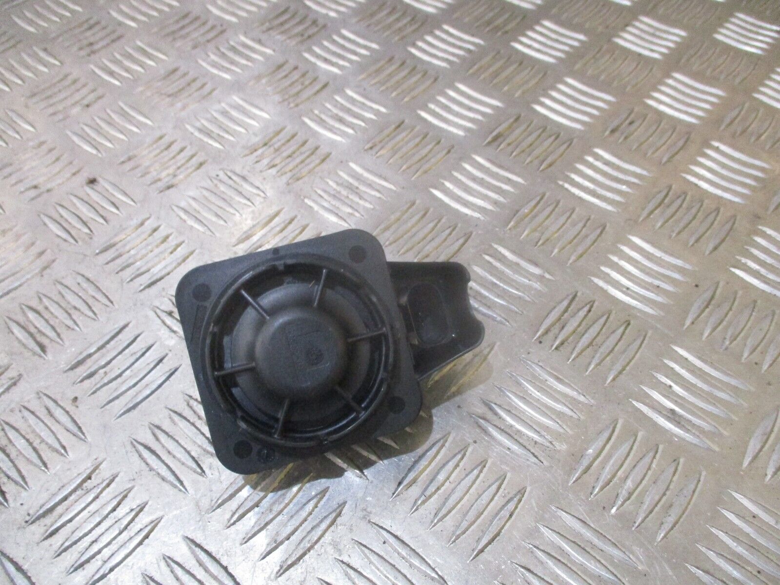 2015 GENUINE VW GOLF MK7 ALARM SIREN HORN 5Q0951605 - Image 3