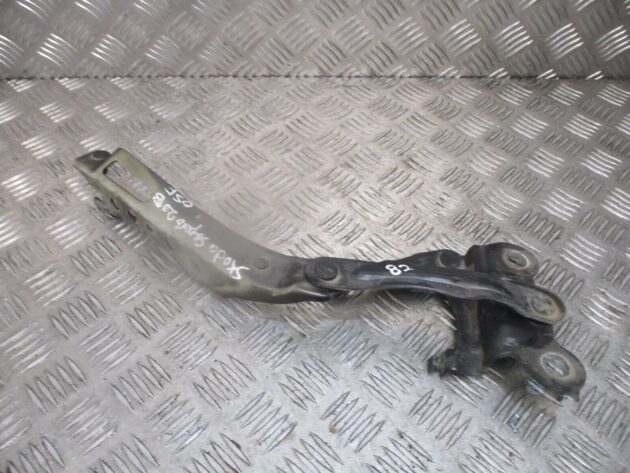2017 GENUINE SKODA SUPERB FRONT RIGHT DRIVER SIDE BONNET HINGE 3V0823302 - Image 2