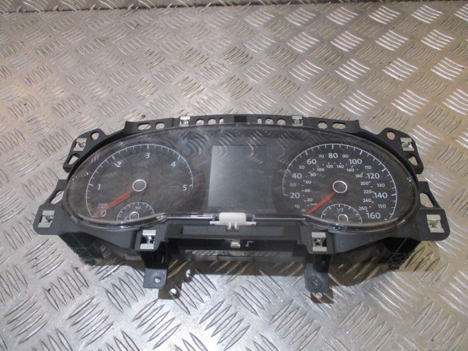 2015 GENUINE VW GOLF MK7 SPEEDOMETER INSTRUMENT CLUSTER CLOCK 5G0920961A