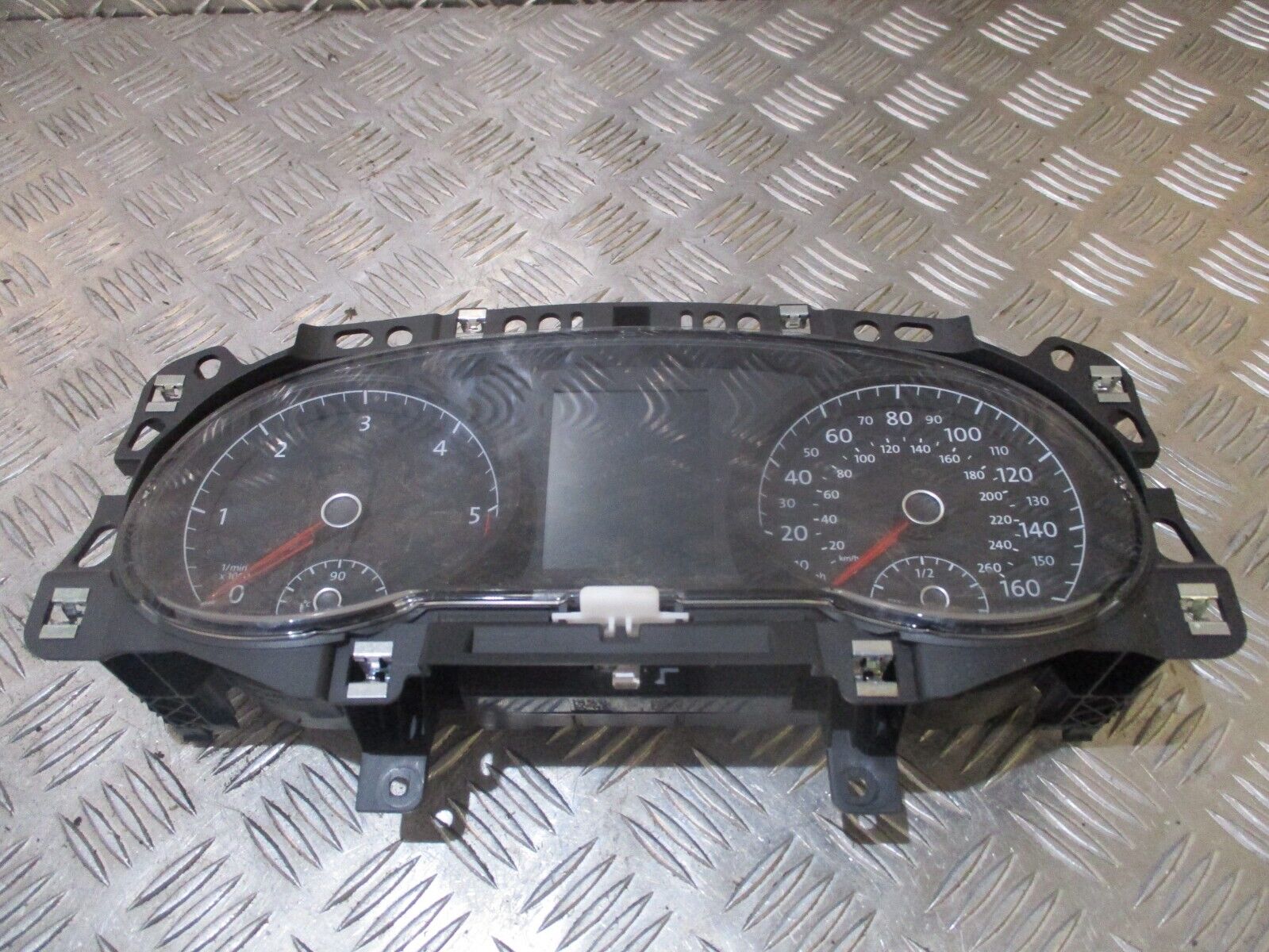 2015 GENUINE VW GOLF MK7 SPEEDOMETER INSTRUMENT CLUSTER CLOCK 5G0920961A - Image 2