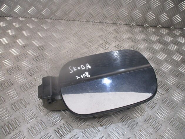 2018 GENUINE SKODA SUPERB REAR FUEL FILLER FLAP COVER 3V5809702B
