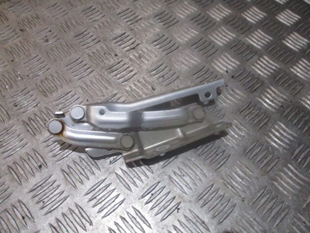2012 GENUINE VW GOLF MK6 FRONT RIGHT DRIVER SIDE BONNET HINGE 5K0823302B - Image 2