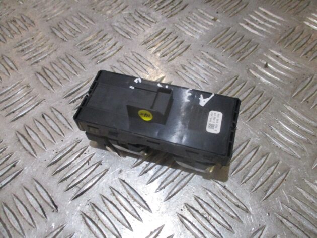 2014 GENUINE AUDI A3 8V FRONT RIGHT DRIVER SIDE WINDOW SWITCH 8V0959851E - Image 3