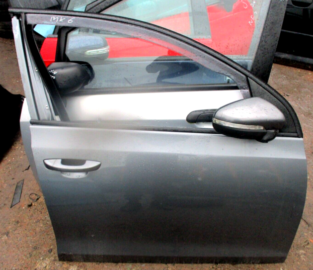 2011 GENUINE VW GOLF MK6 FRONT RIGHT DRIVER SIDE BARE SHELL DOOR OSF