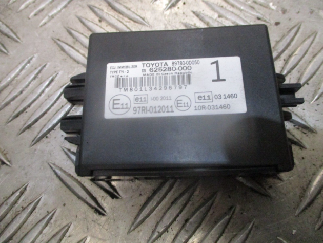 2013 GENUINE TOYOTA YARIS 1.3 PETROL ECU IMOBILIZER CONTROL MODULE 89780-0D050 - Image 3