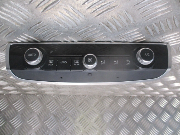 2014 AUDI A3 8V  AC CLIMATE HEATER CONTROL PANEL SWITCH 8V0820043C - Image 2