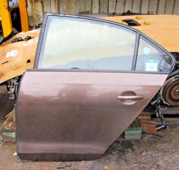 2015 GENUINE VW JETTA REAR LEFT PASSENGER SIDE BARE DOOR