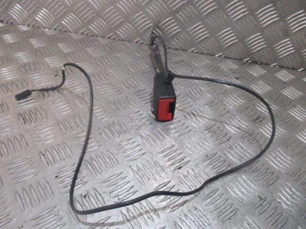 2015 GENUINE VW JETTA FRONT DRIVER SIDE SEAT BELT BUCKLE STALK 5C6857755