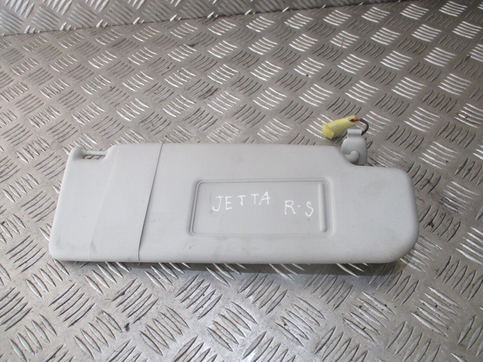 2015 GENUINE VW JETTA FRONT RIGHT DRIVER SIDE SUNVISOR OSF 5C6857552 - Image 3