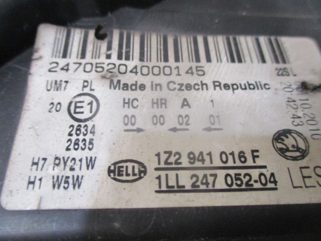 2012 GENUINE SKODA OCTAVIA FRONT RIGHT DRIVER SIDE HEADLIGHT LAMP 1Z2941016F - Image 3