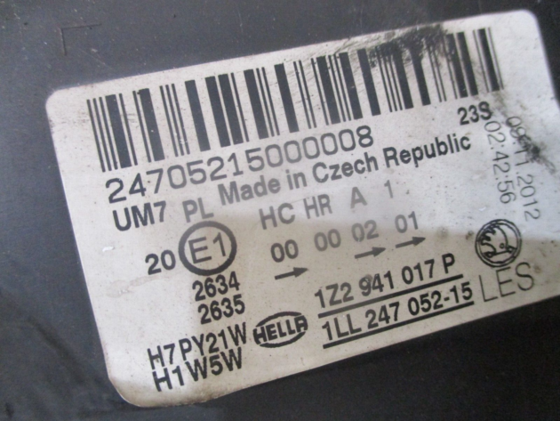 2012 GENUINE SKODA OCTAVIA FRONT LEFT PASSENGER SIDE HEADLIGHT - Image 2
