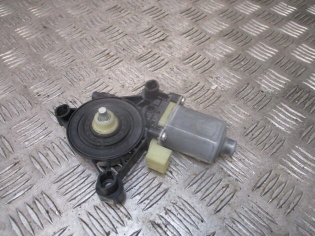2014 GENUINE AUDI A3 8V FRONT RIGHT DRIVER SIDE WINDOW MOTOR 5Q0959801B