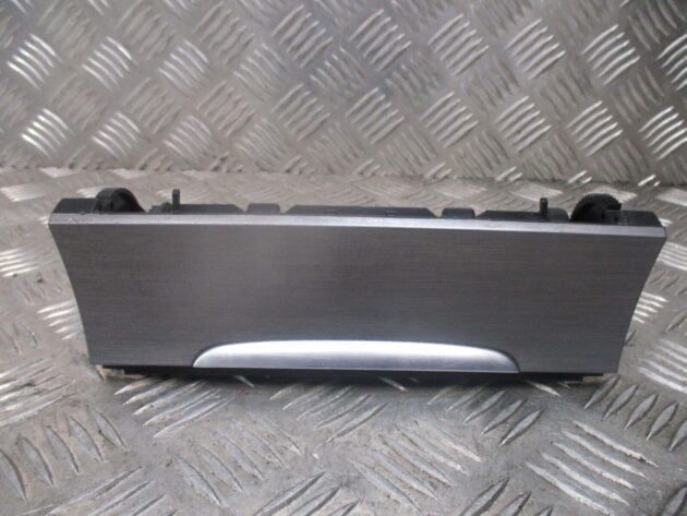 2014 GENUINE VW PASSAT B7 CENTRE CONSOLE ASHTRAY 3C0863284K - Image 2