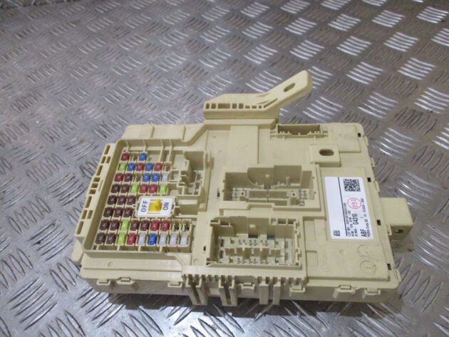 2022 GENUINE HYUNDAI I30 FUSE BOX 91955-G4310