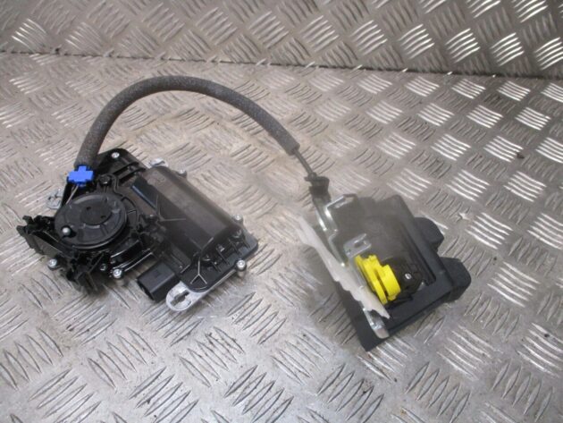 2020 GENUINE AUDI Q2 REAR BOOT LOCK LOCKING MECHANISM 5TA827887C 4M0827506D