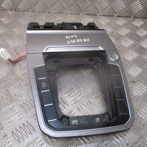 2016 VW PASSAT B8 CENTRE CONSOLE GEAR SHIFTER SURROUND TRIM COVER 3G2863284/962