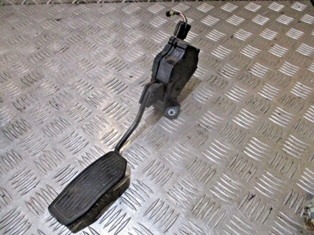 2013 GENUINE TOYOTA PRIUS 1.8 HYBRID ACCELERATOR PEDAL 78110-12040 - Image 3
