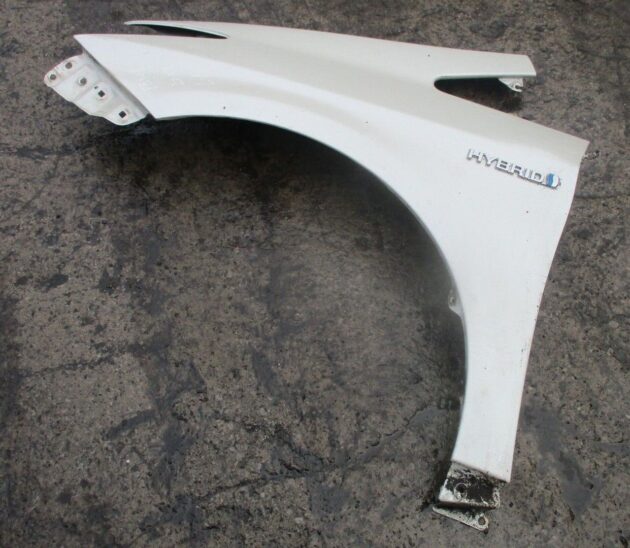 2013 GENUINE TOYOTA PRIUS HYBRID FRONT LEFT PASSENGER SIDE WING FENDER