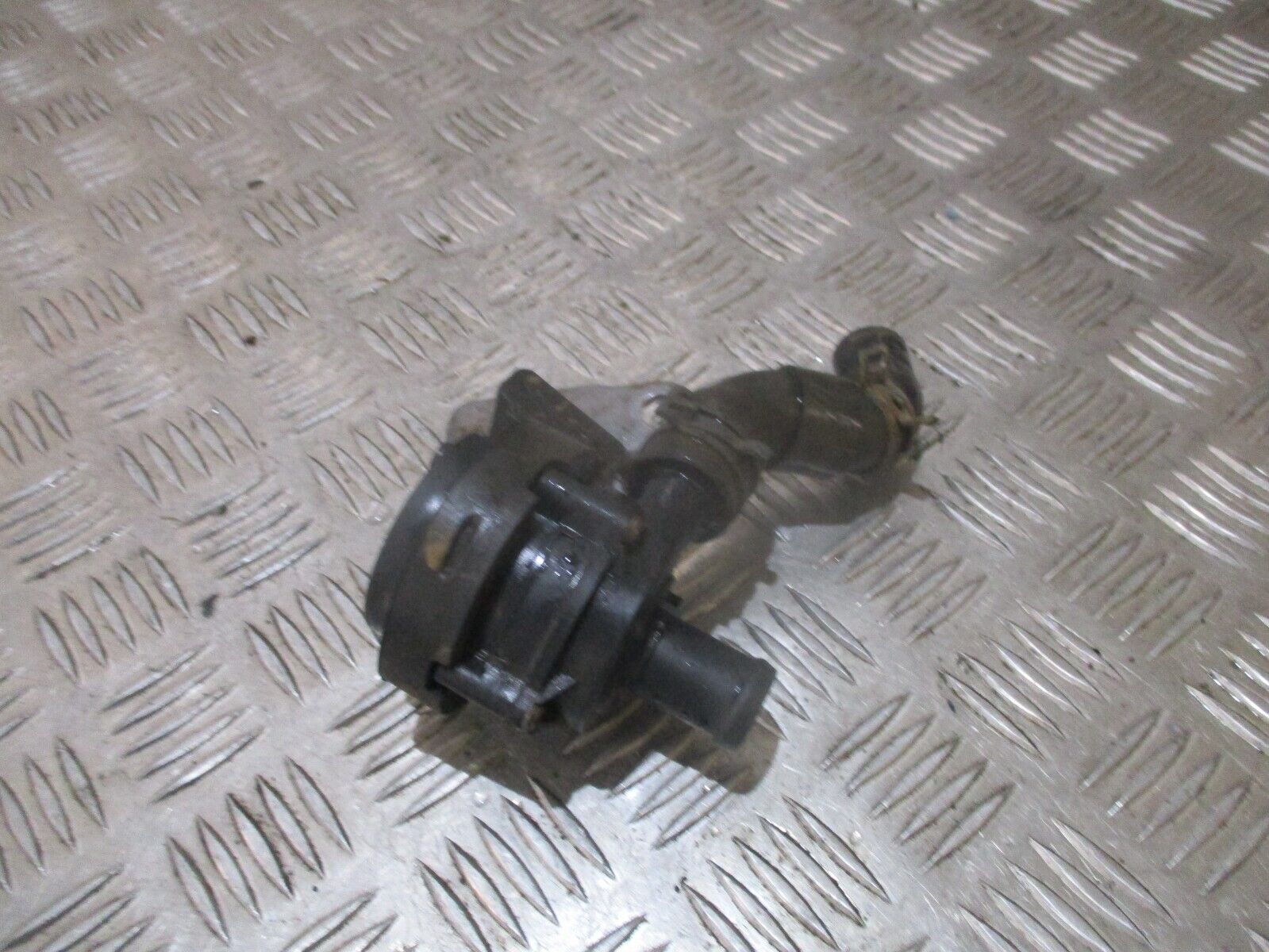 2015 GENUINE VW GOLF MK7 1.6 TDI SECONDARY WATER PUMP 5Q0965567J - Image 3