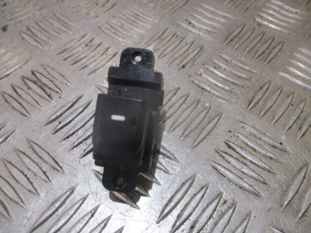 2014 GENUINE HYUNDAI I10 REAR LEFT PASSENGER SIDE WINDOW SWITCH 299122842 - Image 3
