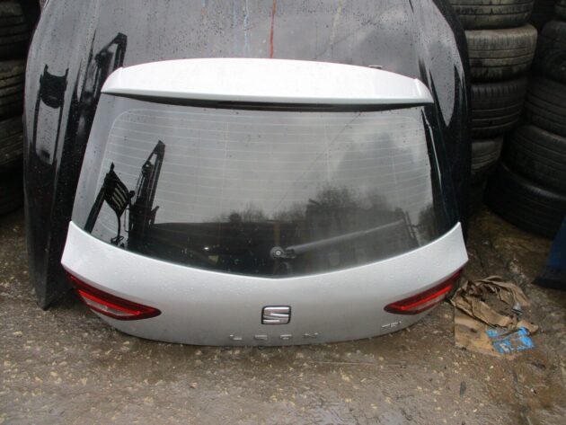2013 GENUINE SEAT LEON HATCHBACK REAR BARE TAILGATE BOOTLID - Image 2