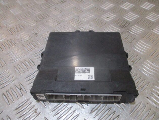 2013 TOYOTA PRIUS  1.8 HYBRID POWER DISTRIBUTION CONTROL MODULE 89681-47100 OEM - Image 3