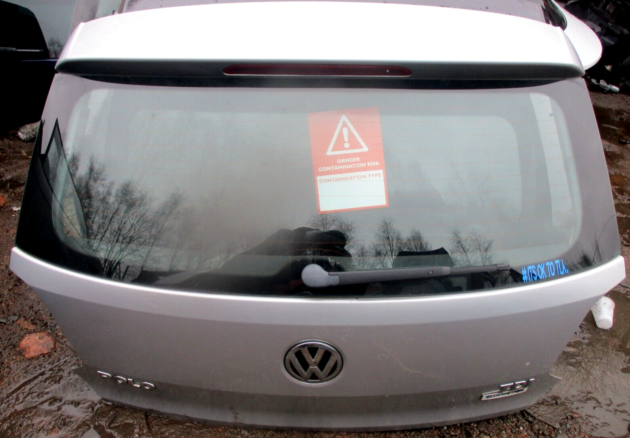 2014 GENUINE VW POLO REAR BARE SHELL TAILGATE BOOTLID