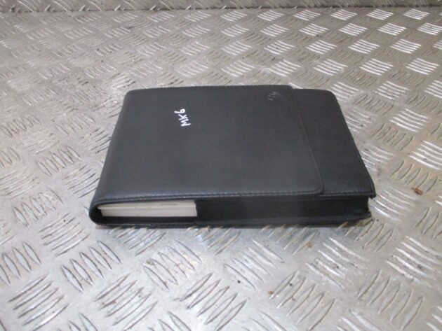 2012 GENUINE VW GOLF MK6 OWNERS MANNUAL HANDBOOK - Image 2