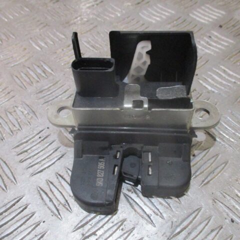 2015 GENUINE VW GOLF MK6 REAR TAILGATE BOOT LOCK MECHANISM 5K0827505A