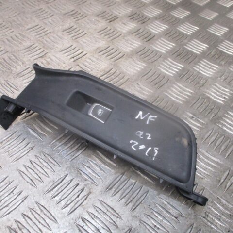 2013 GENUINE AUDI Q2 FRONT LEFT PASSENGER SIDE WINDOW SWITCH 8V0959855C